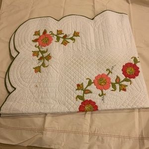 Flower Amish handmade quilt